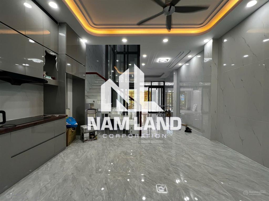 Chủ nhà dễ thương cho thuê nhà mới hướng đông nam 4 tầng 5 phòng có thang máy để ở, văn phòng