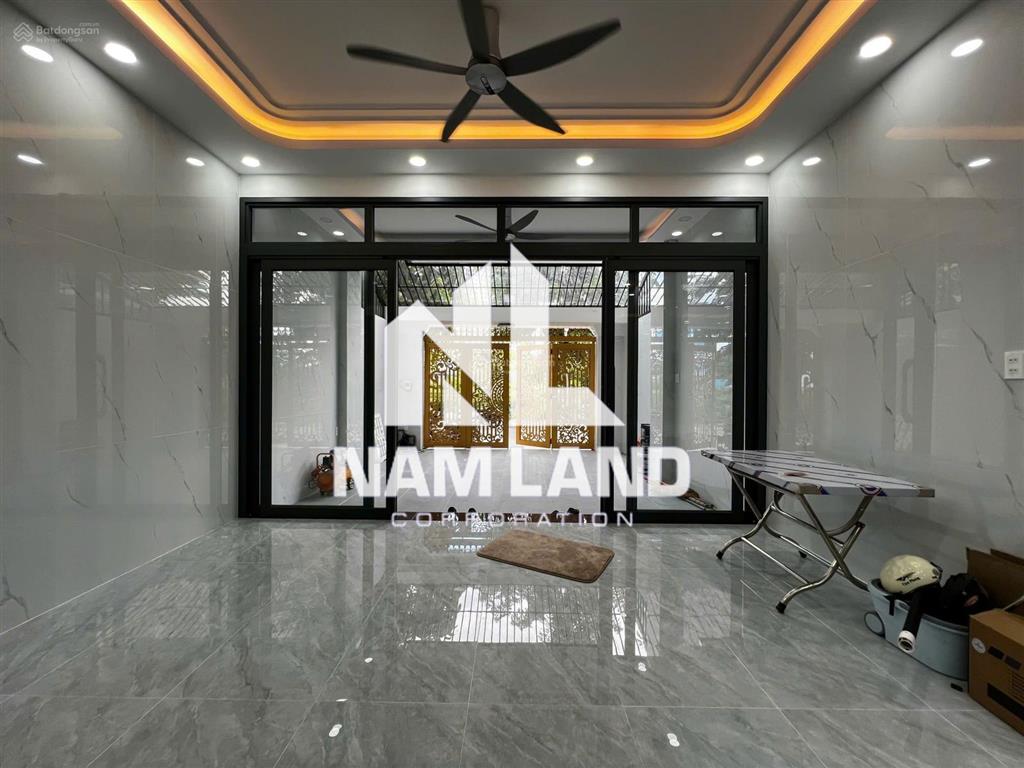 Chủ nhà dễ thương cho thuê nhà mới hướng đông nam 4 tầng 5 phòng có thang máy để ở, văn phòng