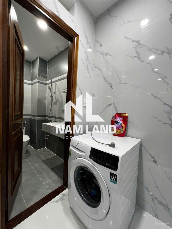 Chủ nhà dễ thương cho thuê nhà mới hướng đông nam 4 tầng 5 phòng có thang máy để ở, văn phòng