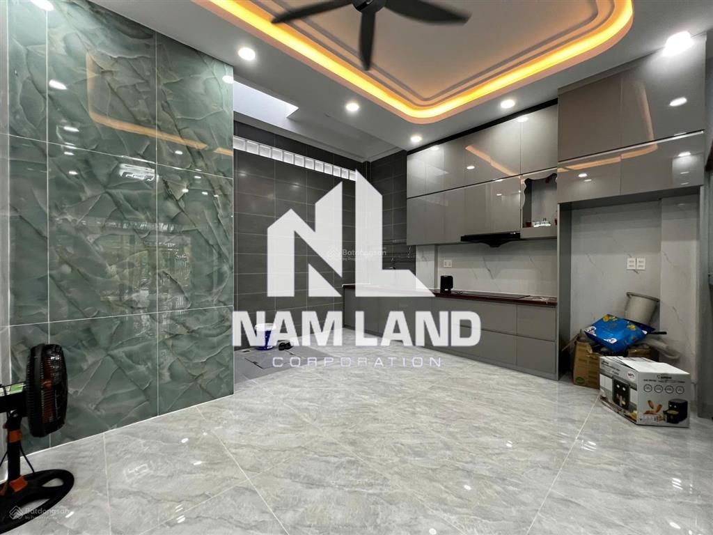 Chủ nhà dễ thương cho thuê nhà mới hướng đông nam 4 tầng 5 phòng có thang máy để ở, văn phòng
