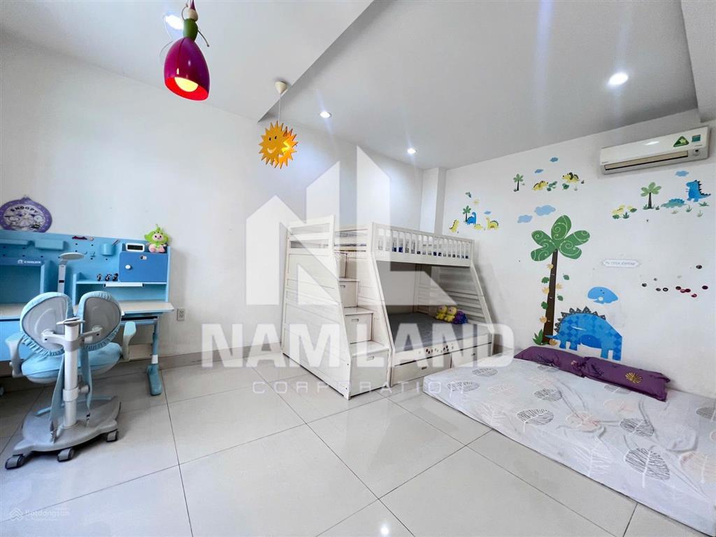 Cho thuê nhà ngang 8m hầm 4 lầu 5 phòng lớn gần công viên, sông sài gòn để ở, văn phòng công ty