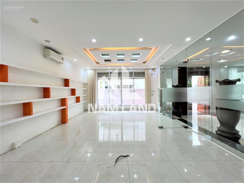 Cho thuê nhà gara 3 tầng gần công viên hai hồ cao đức lân hướng tây tứ trạch ngay an phú quận 2