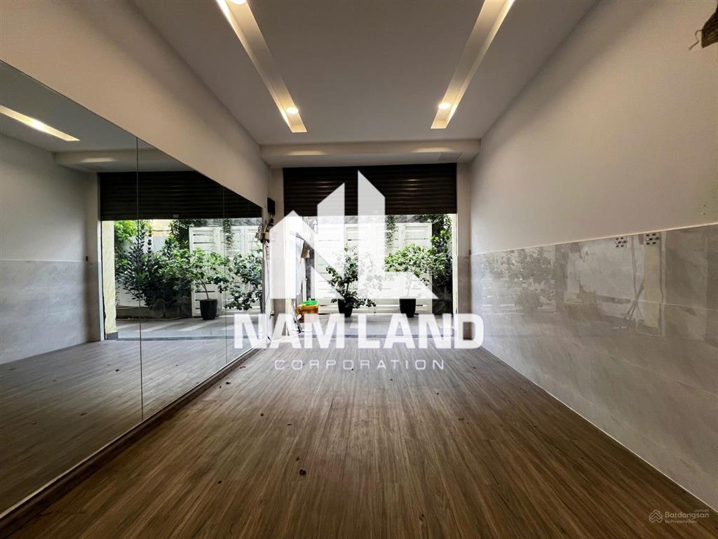 Cho thuê nhà sân vườn 2 tầng 4 phòng có nội thất để ở, văn phòng công ty tại phường an khánh quận 2