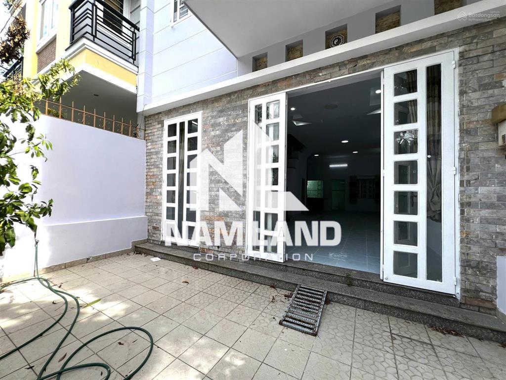 Cho thuê nhà hướng đông nam gần công viên, sông sài gòn gần chung cư sun avanue 4 tầng 4 phòng lớn