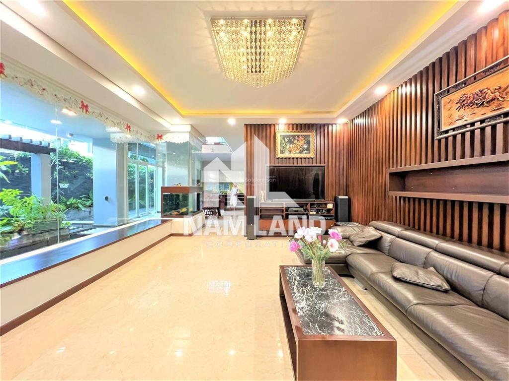 Cho thuê dài hạn biệt thự phường thạnh mỹ lợi hầm 4 lầu 5 phòng có nội thất có hồ cá koi cực đẹp