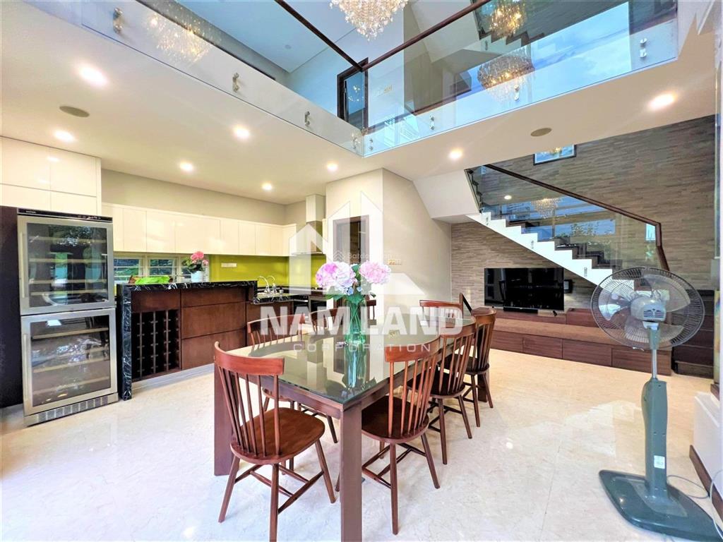 Cho thuê dài hạn biệt thự phường thạnh mỹ lợi hầm 4 lầu 5 phòng có nội thất có hồ cá koi cực đẹp