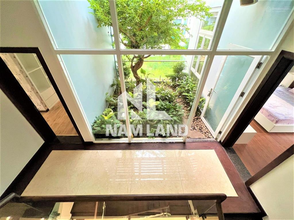 Cho thuê dài hạn biệt thự phường thạnh mỹ lợi hầm 4 lầu 5 phòng có nội thất có hồ cá koi cực đẹp
