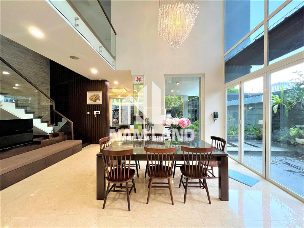 Cho thuê dài hạn biệt thự phường thạnh mỹ lợi hầm 4 lầu 5 phòng có nội thất có hồ cá koi cực đẹp