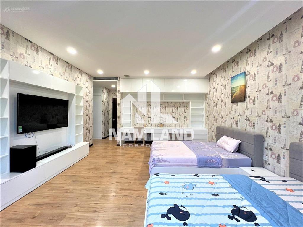 Cho thuê dài hạn biệt thự phường thạnh mỹ lợi hầm 4 lầu 5 phòng có nội thất có hồ cá koi cực đẹp