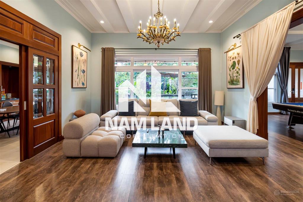 Chị quỳnh cho thuê siêu biệt thự 1300m2 sân vườn hồ bơi 3 lầu 6 phòng full nội thất cao cấp