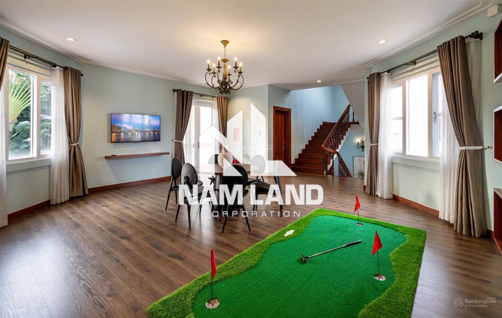 Chị quỳnh cho thuê siêu biệt thự 1300m2 sân vườn hồ bơi 3 lầu 6 phòng full nội thất cao cấp