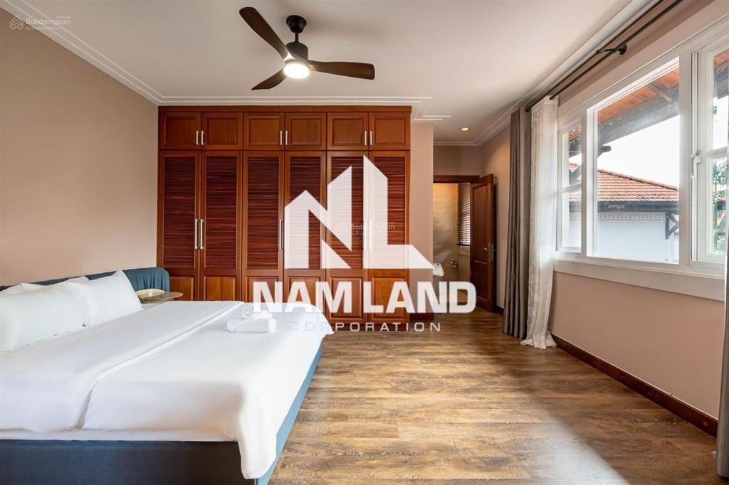Chị quỳnh cho thuê siêu biệt thự 1300m2 sân vườn hồ bơi 3 lầu 6 phòng full nội thất cao cấp
