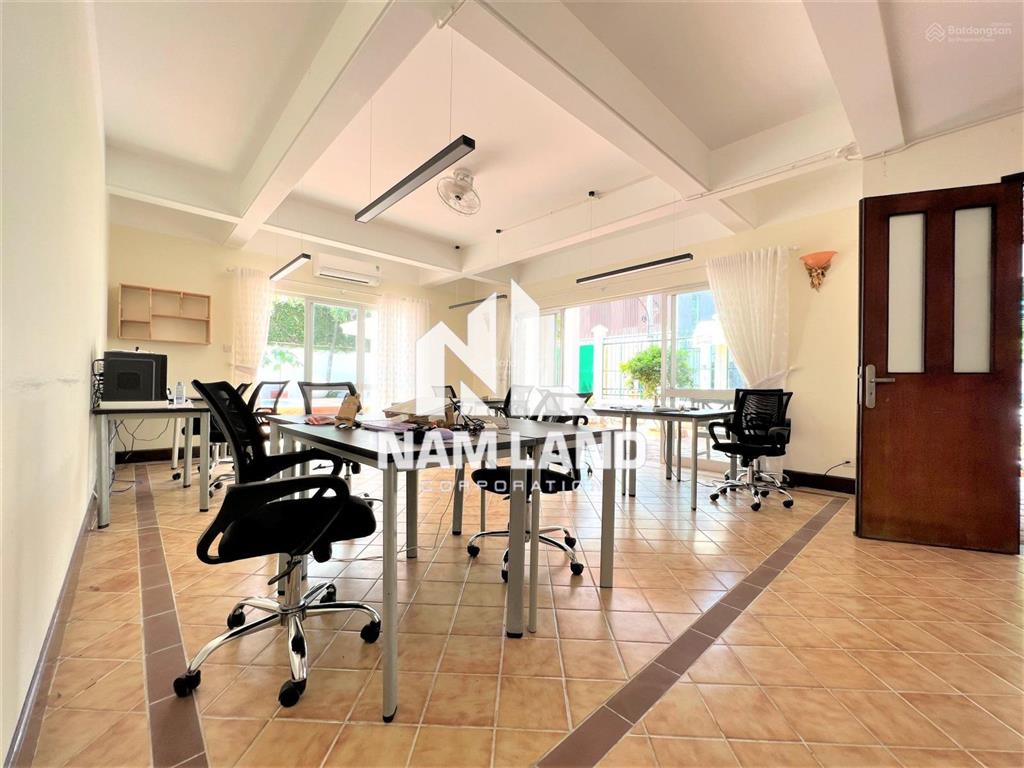 Chú quân cho thuê biệt thự 800m2 khu compound gần sông sài gòn sân vườn hồ bơi 4 phòng để ở, vp cty