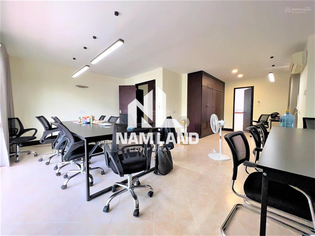 Chú quân cho thuê biệt thự 800m2 khu compound gần sông sài gòn sân vườn hồ bơi 4 phòng để ở, vp cty