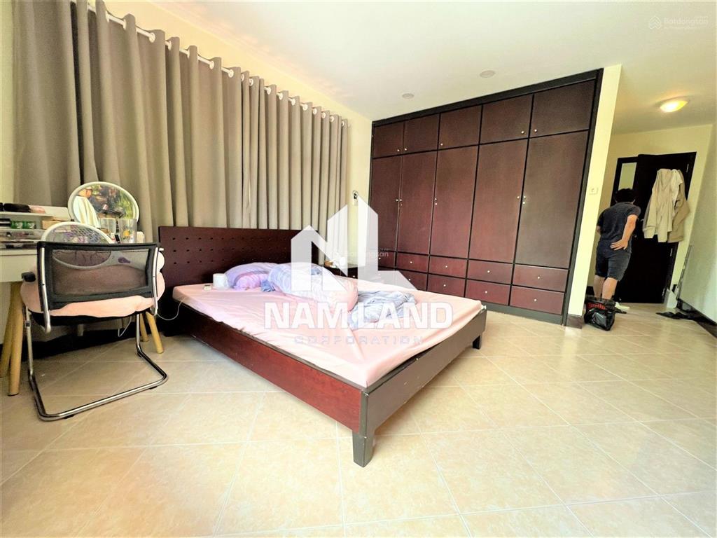 Chú quân cho thuê biệt thự 800m2 khu compound gần sông sài gòn sân vườn hồ bơi 4 phòng để ở, vp cty