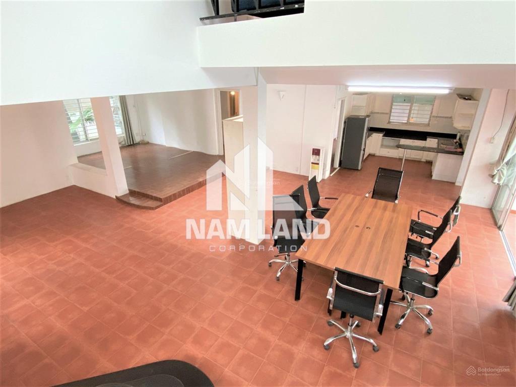 Cô tâm cho thuê biệt thự 800m2 sân vườn hồ bơi 2 tầng 4 phòng để ở, văn phòng gần bến tàu thủy