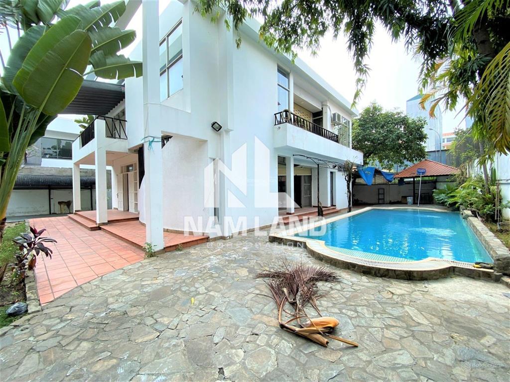 Cô tâm cho thuê biệt thự 800m2 sân vườn hồ bơi 2 tầng 4 phòng để ở, văn phòng gần bến tàu thủy