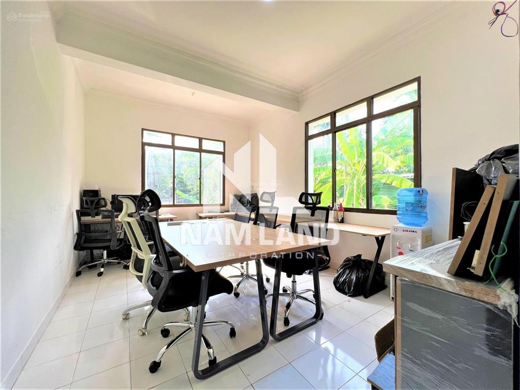 Cho thuê biệt thự 700m2 góc 2 mặt tiền phường thảo điền sân vườn xanh mướt 3 tầng 5 phòng lớn