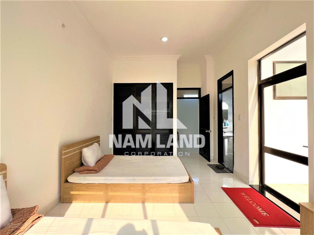 Cho thuê biệt thự 700m2 góc 2 mặt tiền phường thảo điền sân vườn xanh mướt 3 tầng 5 phòng lớn