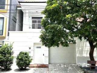 Anh phong cho thuê nhà thảo điền mới 100% sân vườn 2 tầng 4 phòng thiết kế hiện đại khu yên tĩnh