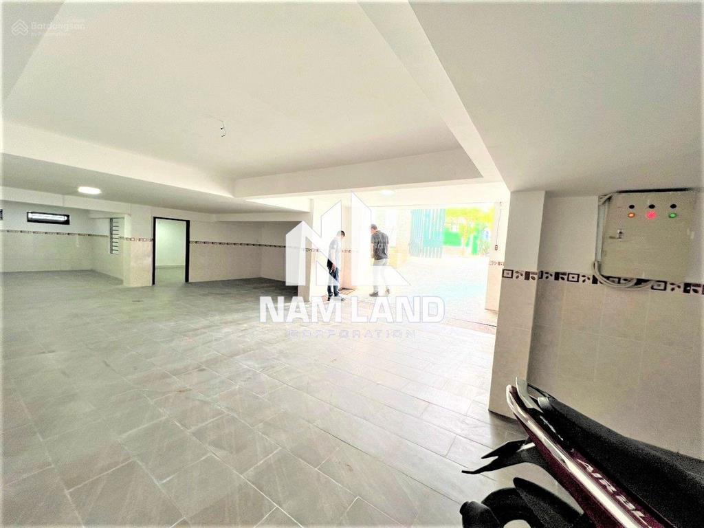 Anh sơn cho thuê nhà quận 2 căn góc 2 mặt tiền mới sơn sửa hầm 3 lầu 5 phòng lớn làm công ty
