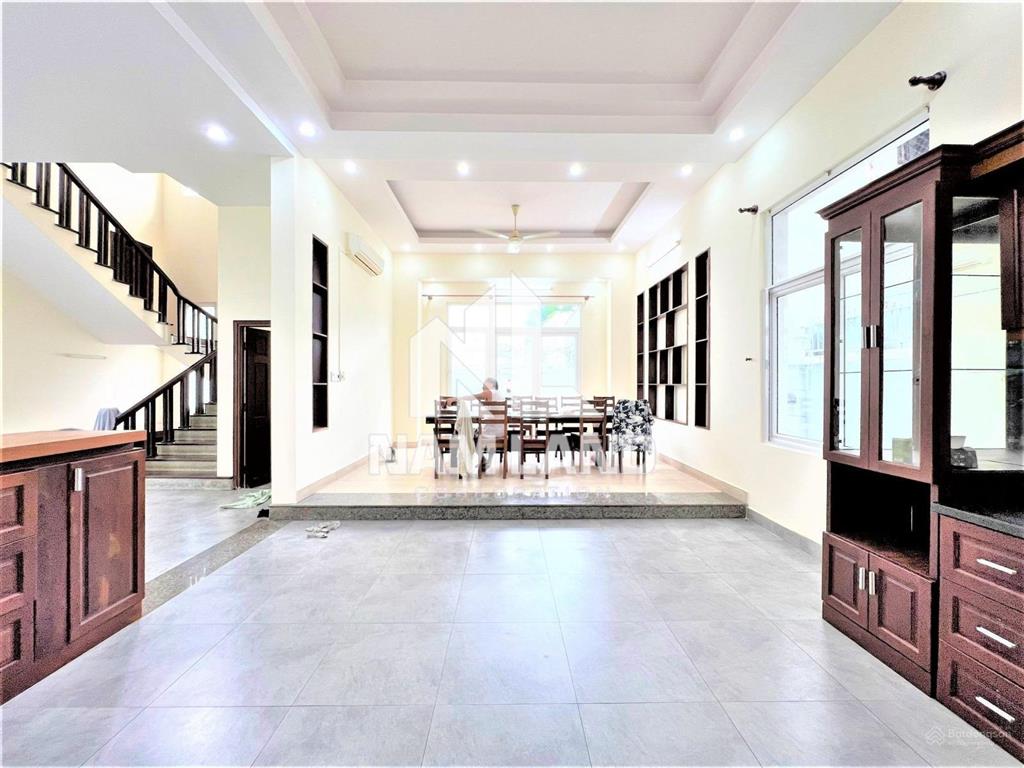 Cho thuê nhà an phú sân vườn, gara 3 tầng 5 phòng lớn khu nhiều người nước ngoài sinh sống