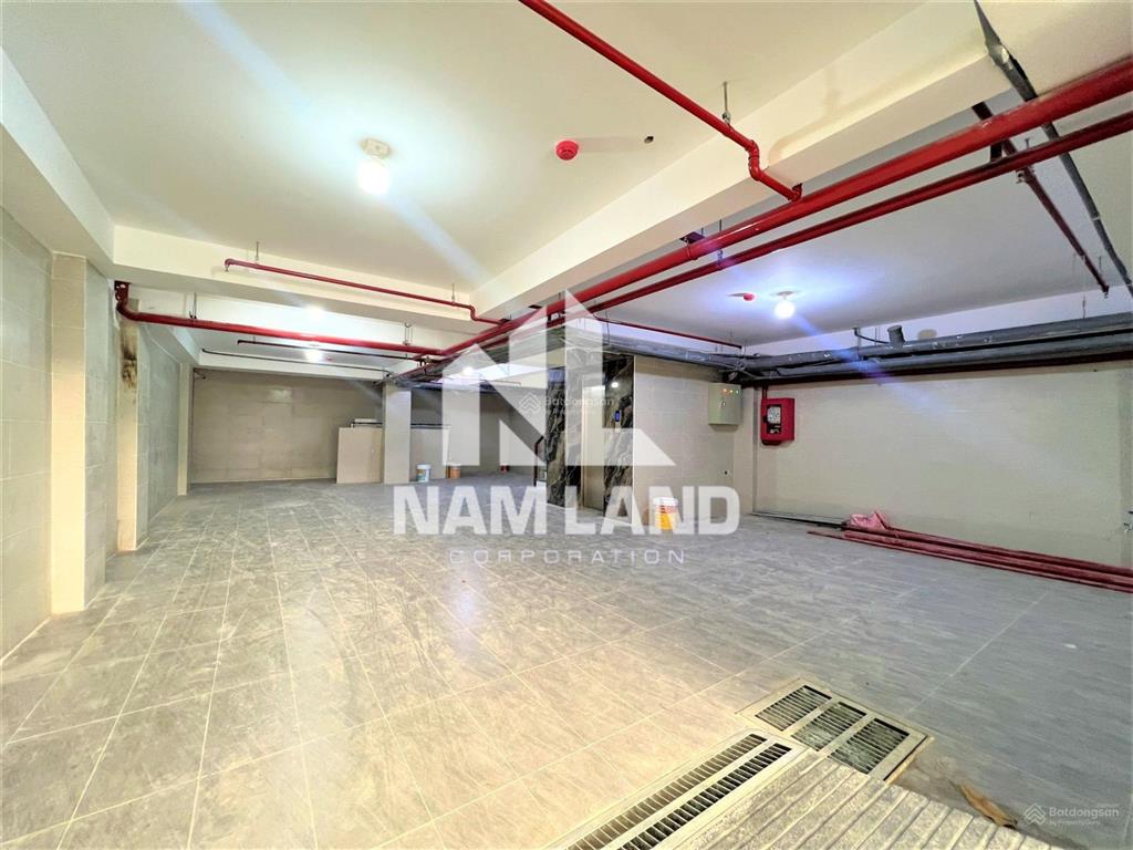 Cho thuê nhà xây trống suốt có thang máy làm văn phòng, có hầm 4 lầu tại gần trần não, quận 2