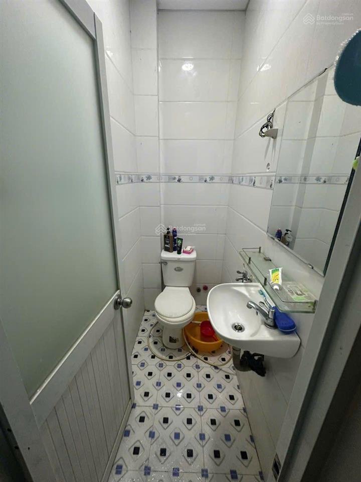 (4,8 tỷ tl) nhà 1 sẹc gần mặt tiền lê hồng phong, nở hậu đẹp..!