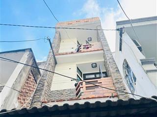 Nhà 5 tầng, sát mặt tiền, hẻm rộng rãi , nở hậu đường cmt8..!