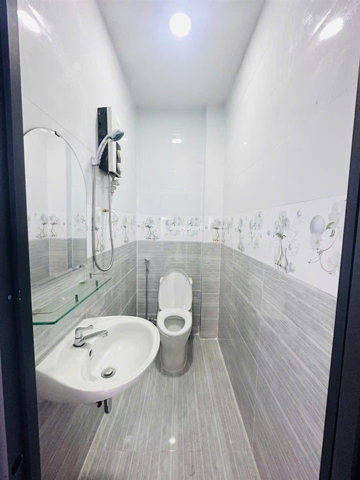 (4.99 tỷ tl) nhà 1 sẹc, 3 tầng đẹp, gần sát mặt tiền