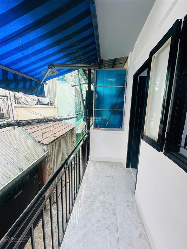 (4.99 tỷ tl) nhà 1 sẹc, 3 tầng đẹp, gần sát mặt tiền