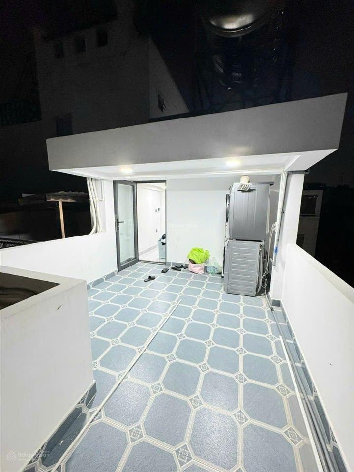 (8,5 tỷ tl) nhà 1 sẹc, 5 tầng mới đẹp, hẻm 4m chuẩn bàn cờ..!