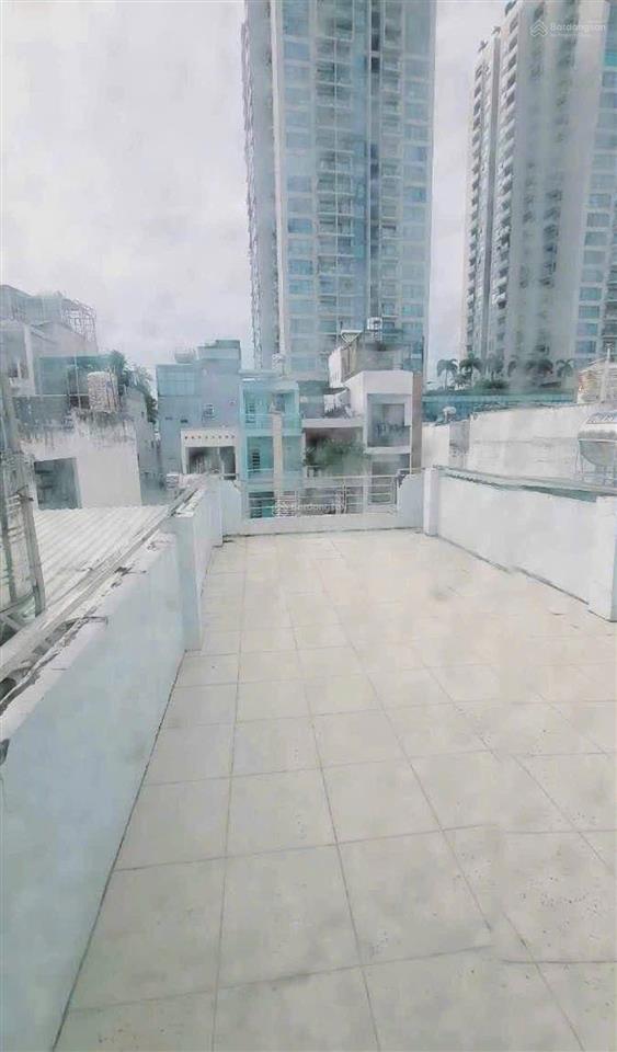 ( 6,2 tỷ tl) 39m2. nhà 4 tầng thành thái, xe hơi đậu cách nhà 10m..!