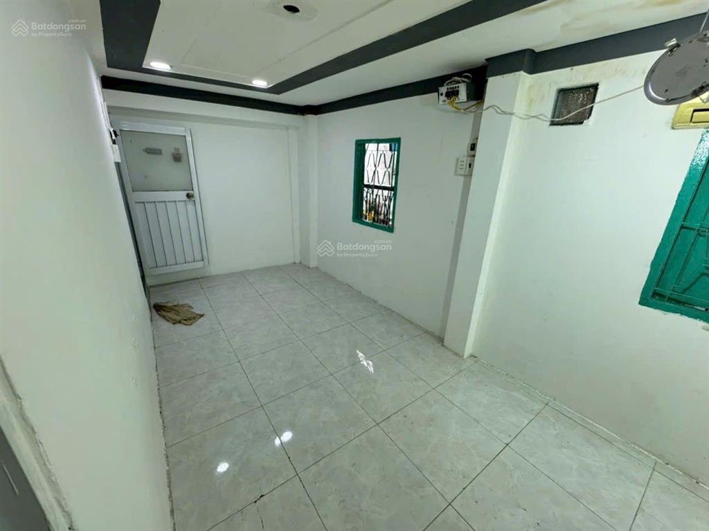 (3,38 tỷ tl) nhà 3 tầng, hẻm 1 sẹc nguyễn chí thanh, gần mặt tiền..!