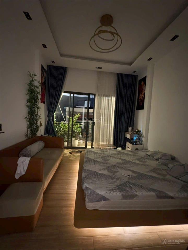 (9,2 tỷ tl) nhà đẹp, 3 tầng lê hồng phong, sát hẻm lớn, gần mặt tiền..!