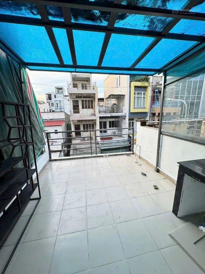 Nhà mặt tiền hòa hưng, 3 tầng..!