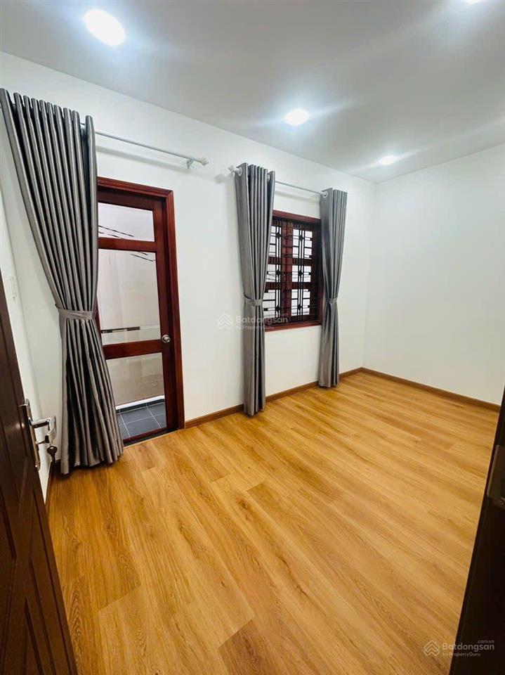 (5,75 tỷ tl) siêu phẩm quận 10, nhà mới 3 tầng, sát hẻm lớn