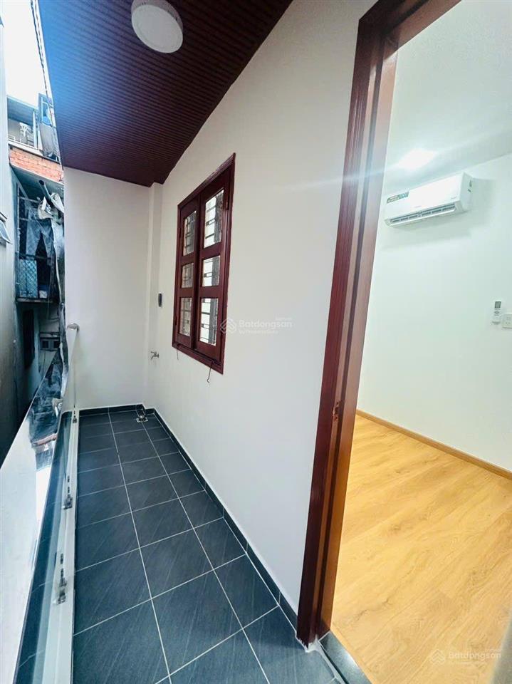 (5,75 tỷ tl) siêu phẩm quận 10, nhà mới 3 tầng, sát hẻm lớn
