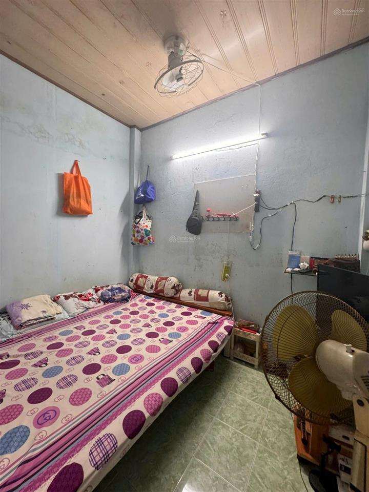 (4,35 tỷ tl) nhà 1 lầu , sát hẻm lớn tô hiến thành