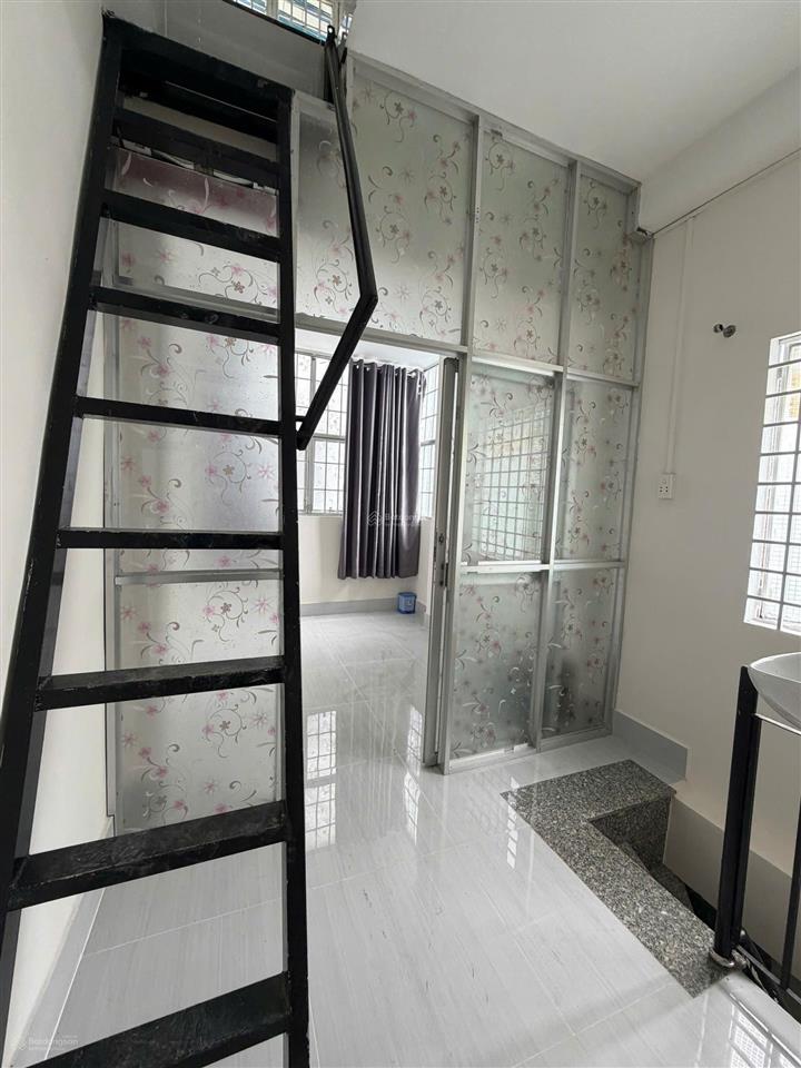 (3,6 tỷ tl) nhà 4 tầng lý thái tổ, hẻm sạch sẽ..!
