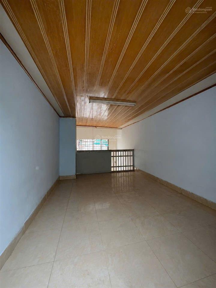 (4.8 tỷ) nhà 1 sẹc, sau lưng mặt tiền nhật tảo, 3 tầng, ngay nguyễn tri phương (đối diện chợ)
