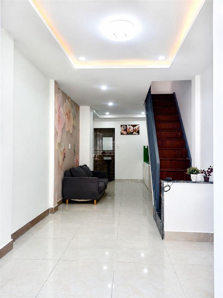 (5,9 tỷ) nhà 1 sẹc, hẻm 5m, tô hiến thành, 3 tầng đẹp..!