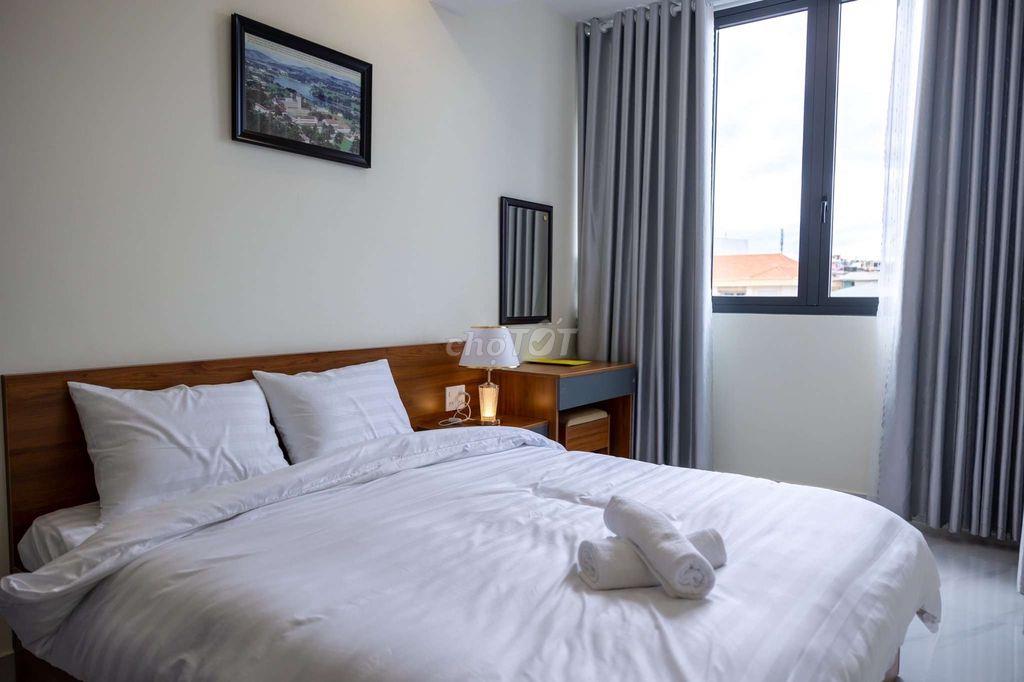 Cho thuê CHDV full nội thất view mặt tiền, có thang máy, gần chợ ĐL