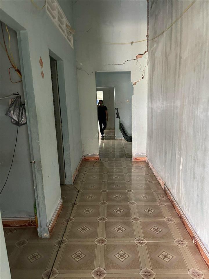 Bán nhà riêng kế bên ấp văn phòng ấp trâm vàng 2, tại xã thanh phước, 1,1 tỷ, 193m2