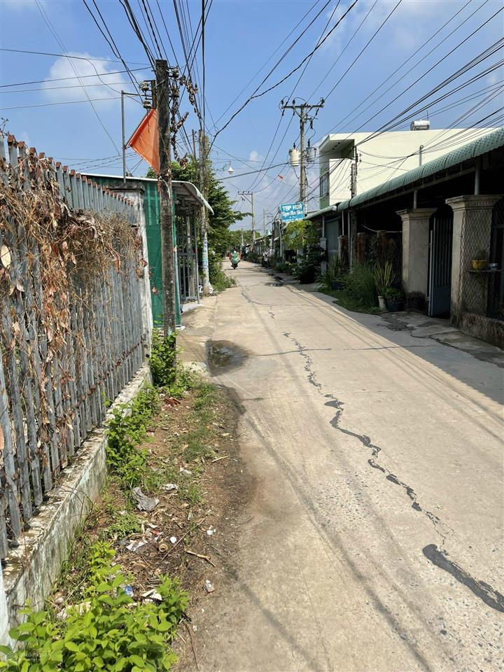 Bán nhà riêng kế bên ấp văn phòng ấp trâm vàng 2, tại xã thanh phước, 1,1 tỷ, 193m2