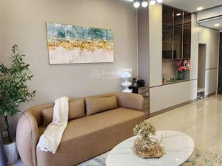 Chính chủ cần bán nhanh căn hộ cosmo dt 102m2, 3pn, 2wc, giá 6ty2 căn góc nhà đẹp 0938 607 ***