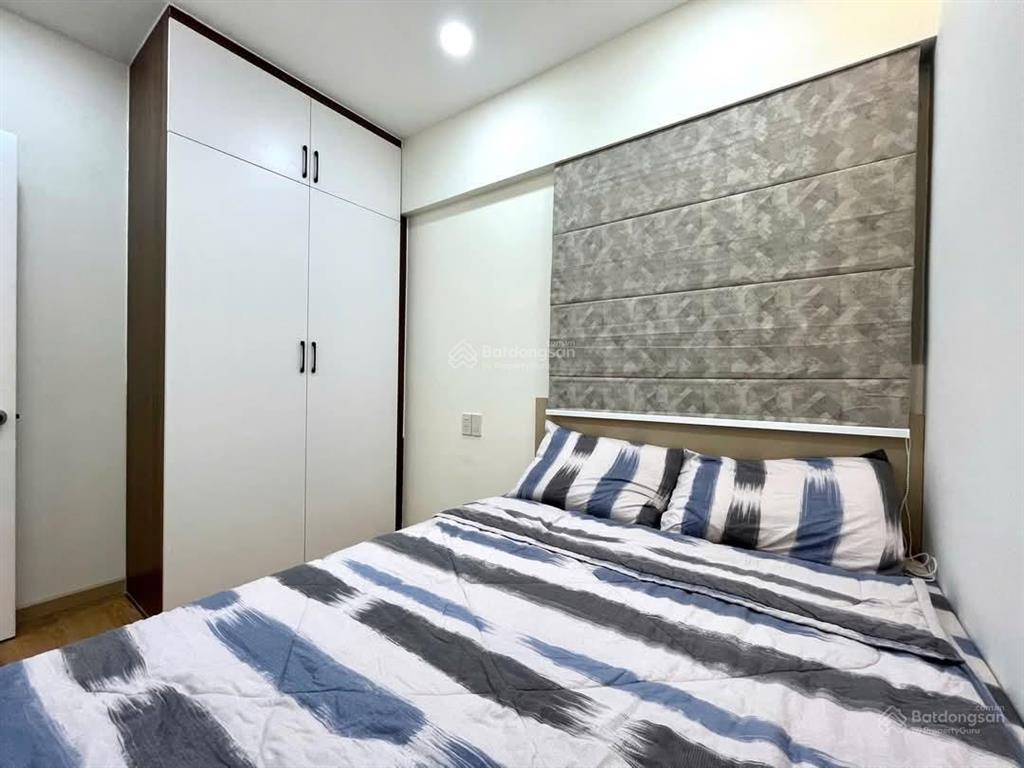 Chính chủ cần bán nhanh căn hộ cosmo dt 123m2, 3pn, 2wc, giá 7ty2 căn góc nhà đẹp 0938 607 ***