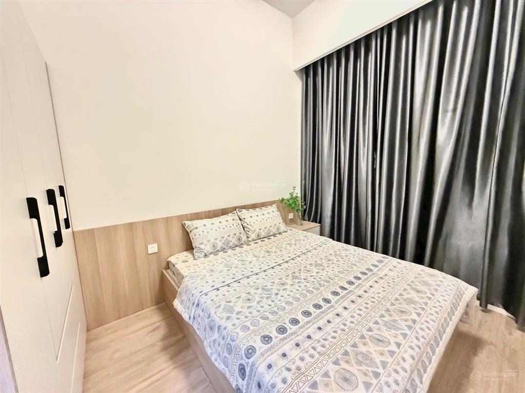Chính chủ cần bán nhanh căn hộ dockland dt 116m2, 3pn, 2wc, giá 6ty1 nhà đẹp view thoáng 0938 607 ***