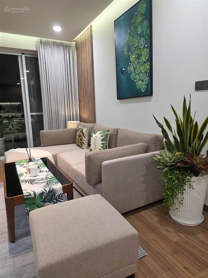 Chính chủ cần bán nhanh căn hộ docklands dt 96m2, 2pn, 2wc, giá 5ty4 căn góc nhà đẹp 0938 607 ***