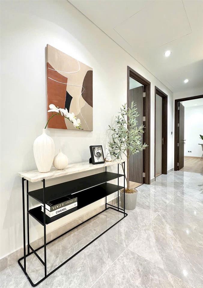 Chính chủ cần bán nhanh căn hộ cosmo dt 123m2, 3pn, 2wc, giá 6 tỷ 9 nhà đẹp căn góc  0938 607 ***